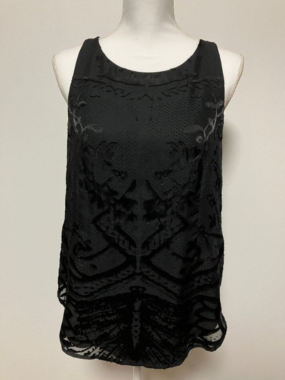 Cabi Jubilee Velvet Burnout Overlay Tank Top Black Blouse Style 148 Size Small - Picture 2 of 8